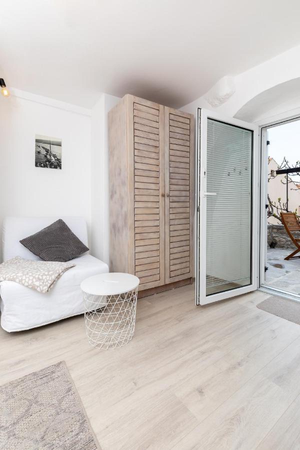 Guest House Otto Punat Exterior foto
