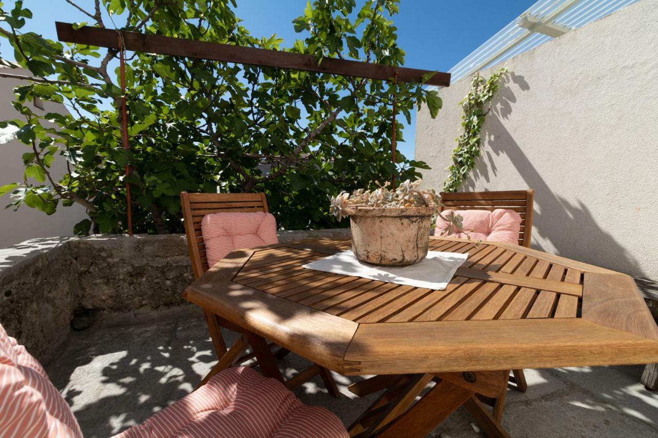 Guest House Otto Punat Exterior foto